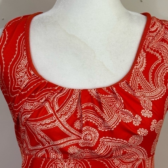 Patagonia sz me top sleeveless athletic style in a deep orange with white accent - Picture 2 of 11